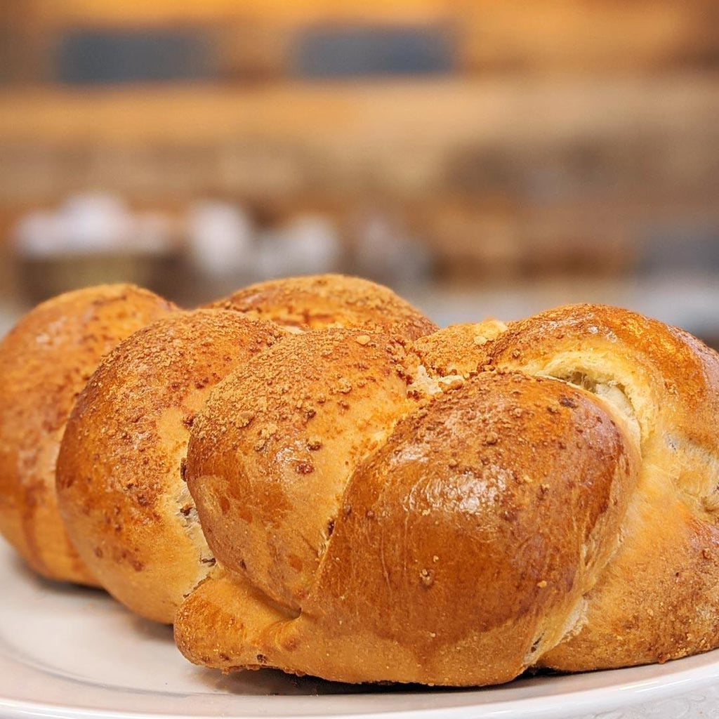 UniMarket - Trenza Bread Filled with Cheese - Unimarket